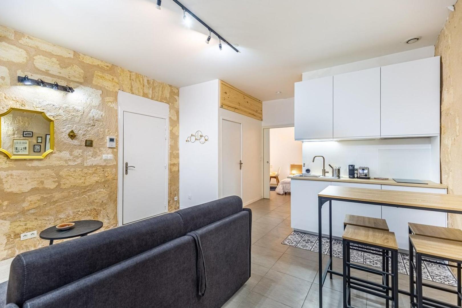 Guestready - Cozy Apt In Frederic & Isabelle Place Bordeaux Exterior photo